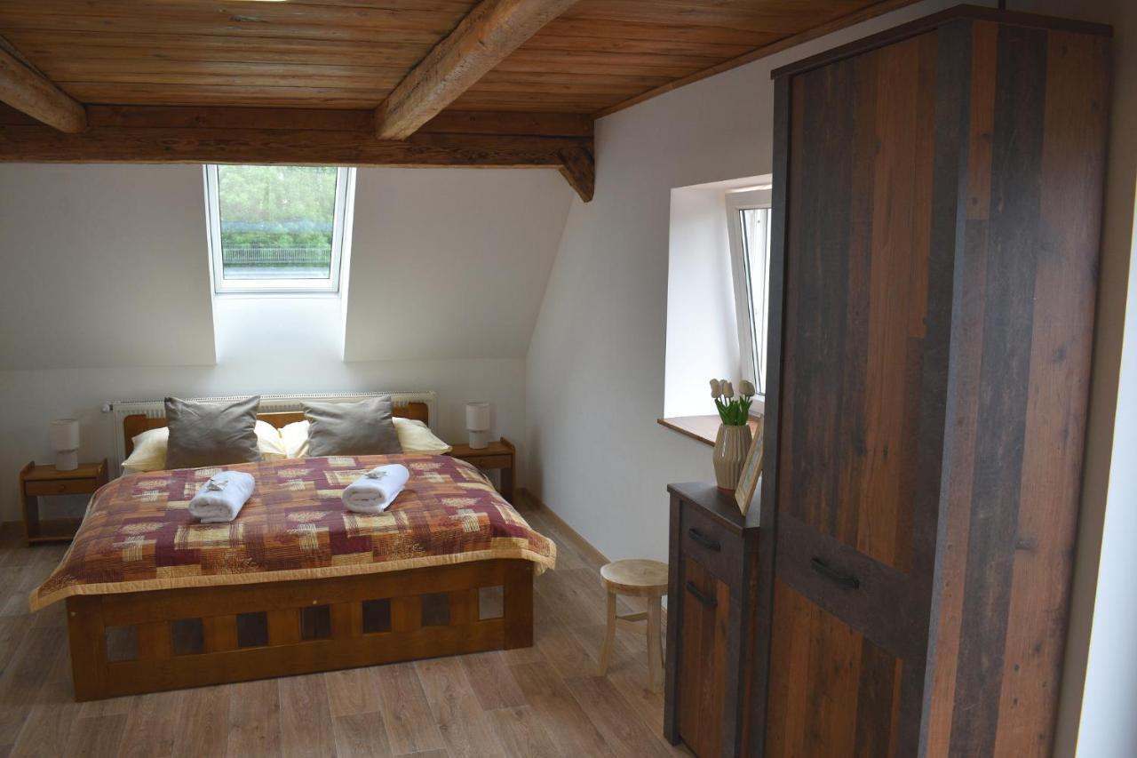 Apartman Ruzak Ruzova Exteriör bild