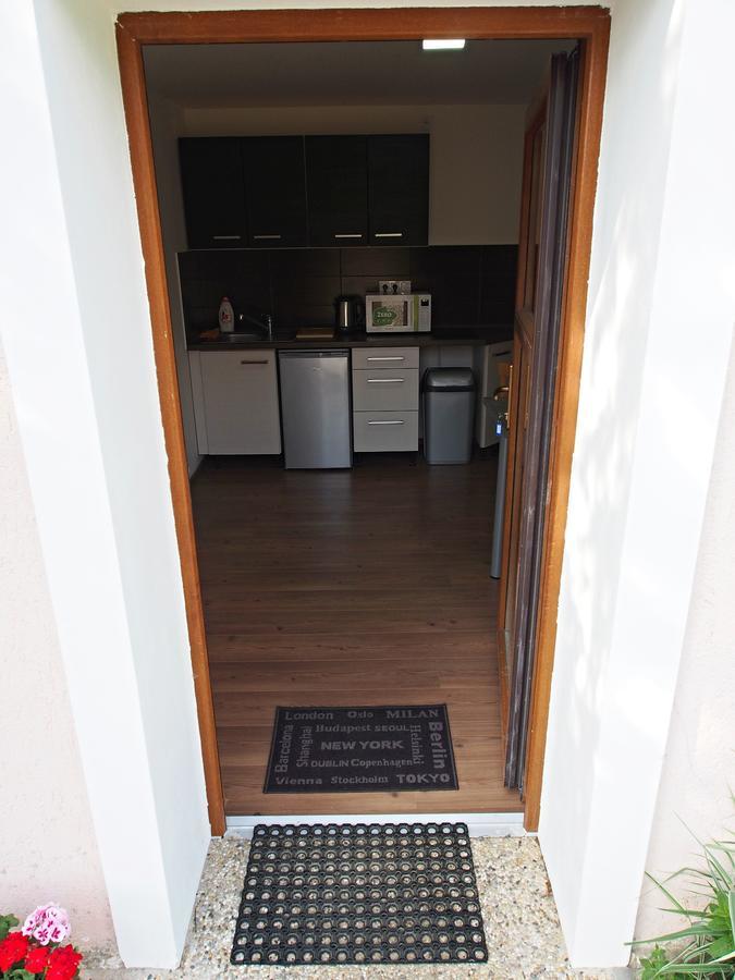 Apartman Ruzak Ruzova Exteriör bild