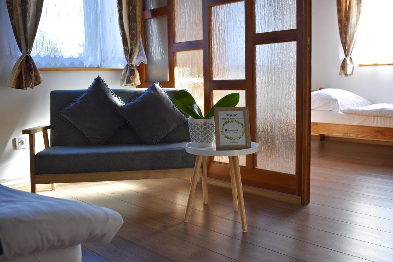 Apartman Ruzak Ruzova Exteriör bild