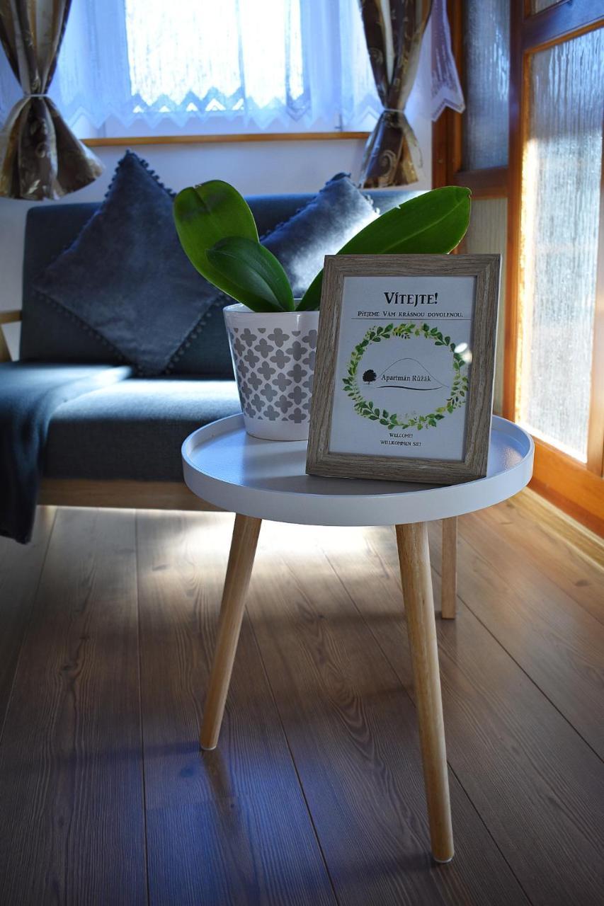 Apartman Ruzak Ruzova Exteriör bild